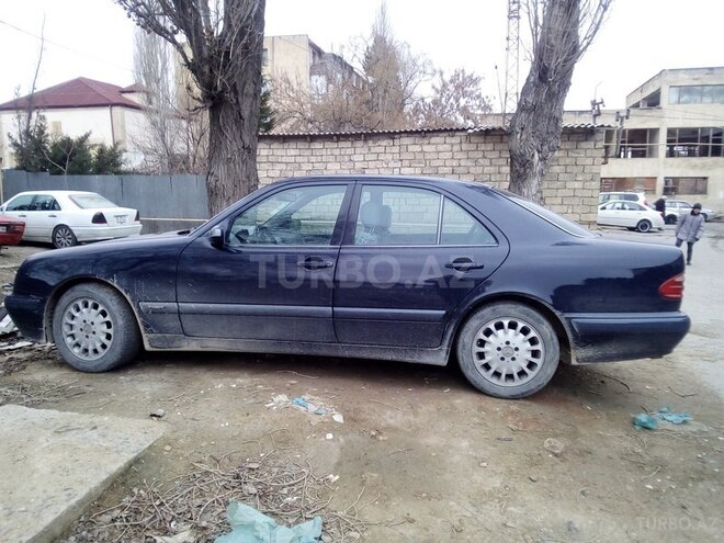 Mercedes E 200 2000, 180,000 km - 2.0 l - Bakı