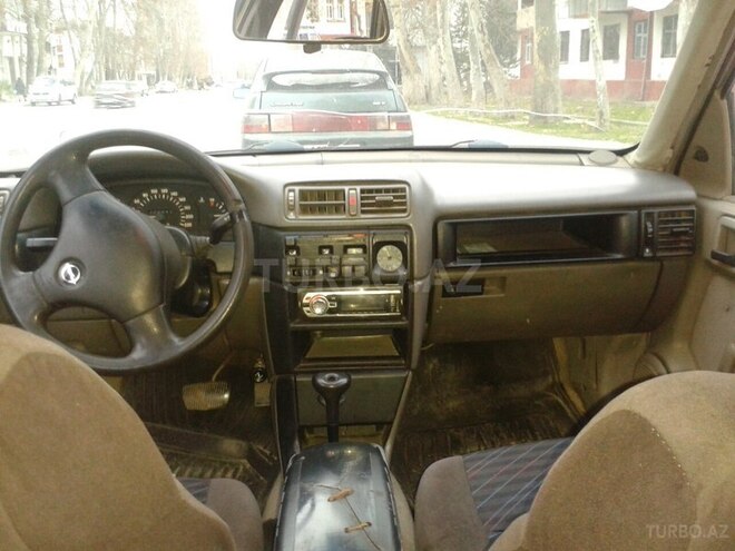 Opel Vectra 1991, 210,000 km - 1.8 l - Mingəçevir