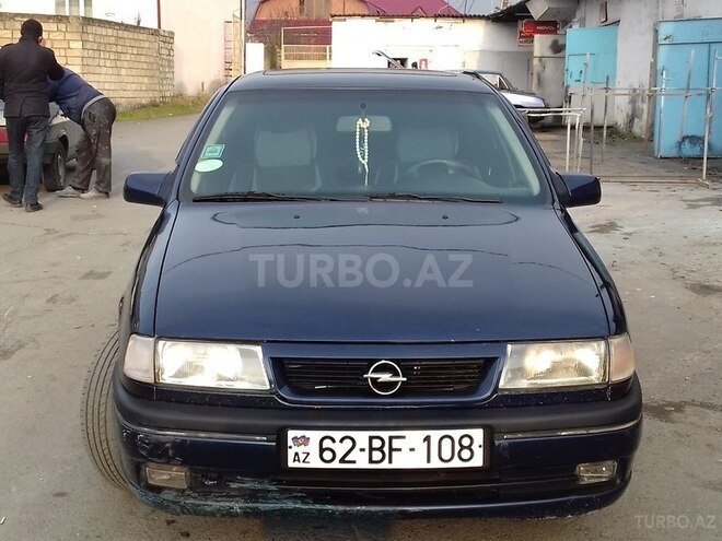 Opel Vectra 1994, 290,000 km - 2.0 l - Zaqatala