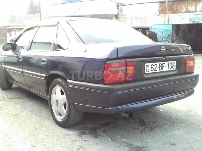 Opel Vectra 1994, 290,000 km - 2.0 l - Zaqatala
