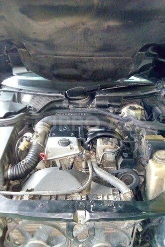 Mercedes E 220 1996, 350,000 km - 2.2 l - Şirvan