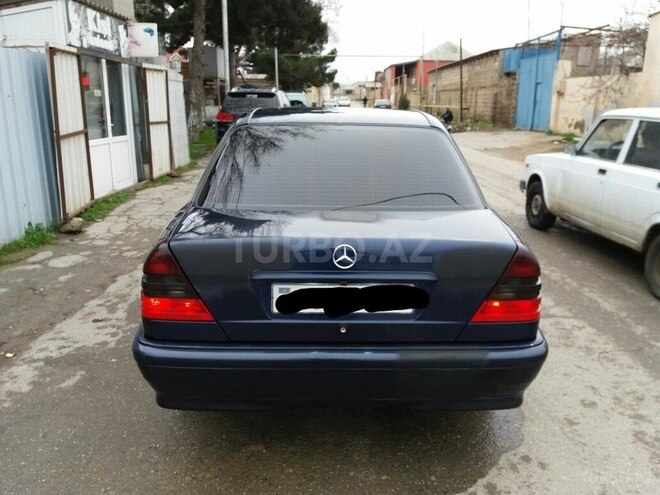 Mercedes C 220 2000, 324,000 km - 2.2 л - Bakı