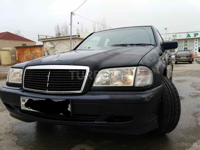 Mercedes C 220 2000, 324,000 km - 2.2 л - Bakı