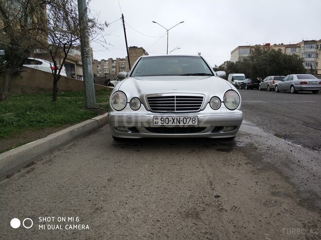 Mercedes E 280 2000, 312,000 km - 2.8 l - Bakı