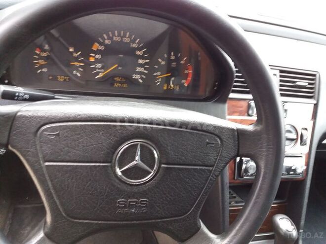 Mercedes C 220 2000, 324,000 km - 2.2 л - Bakı