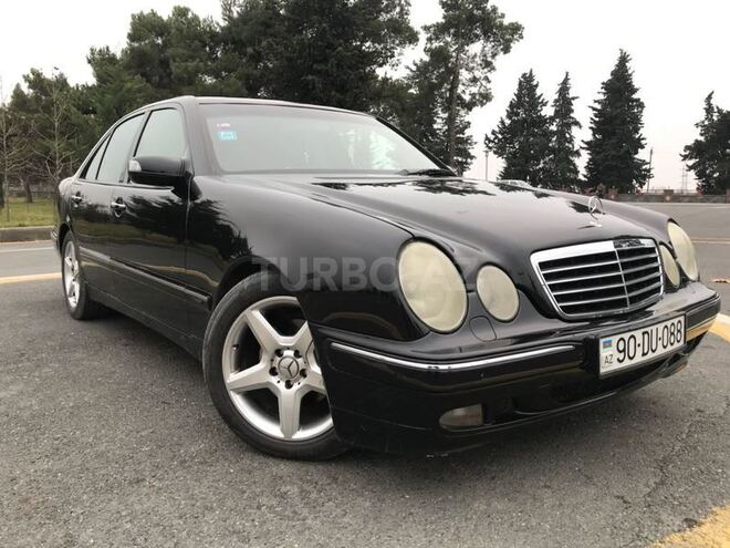 Mercedes E 320 2000, 229,000 km - 3.2 l - Qax