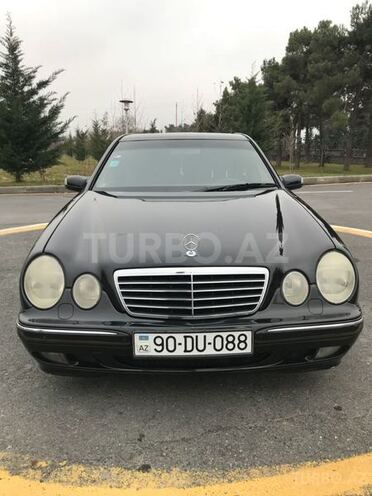 Mercedes E 320 2000, 229,000 km - 3.2 l - Qax