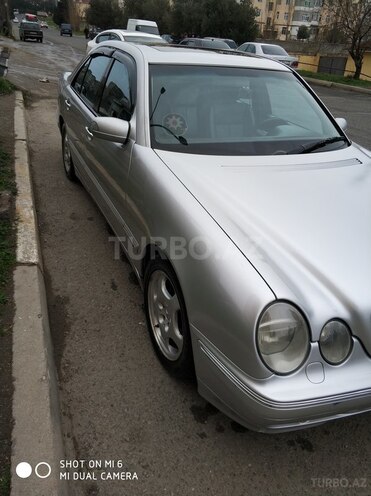 Mercedes E 280 2000, 312,000 km - 2.8 l - Bakı