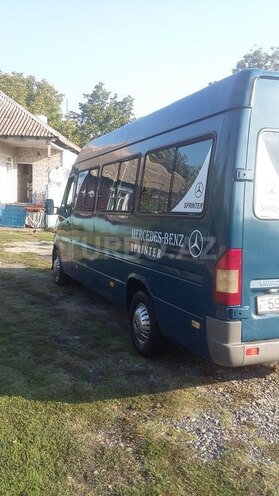 Mercedes Sprinter 208 1995, 387,456 km - 2.9 л - Zaqatala