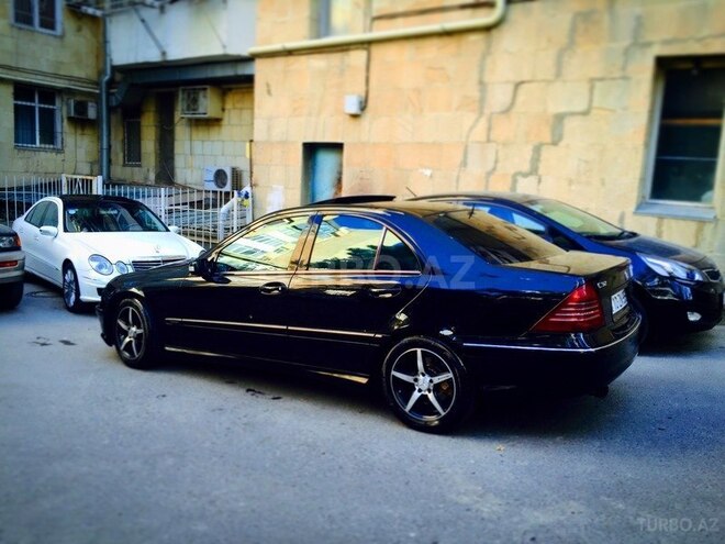 Mercedes C 320 2001, 178,400 km - 3.2 л - Bakı