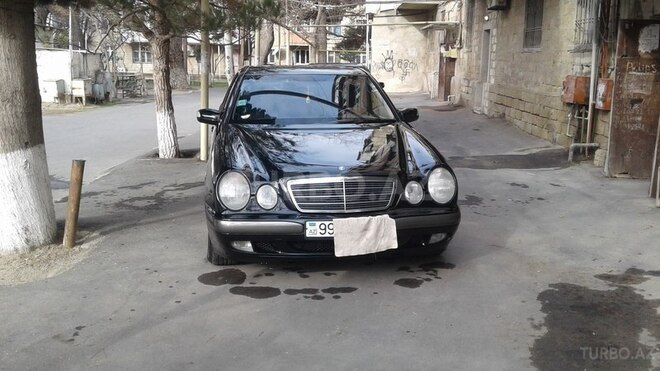Mercedes E 220 2002, 315,896 km - 2.2 л - Bakı