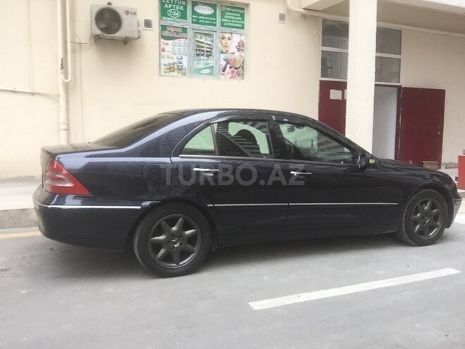 Mercedes C 240 2000, 310,000 km - 2.6 л - Bakı