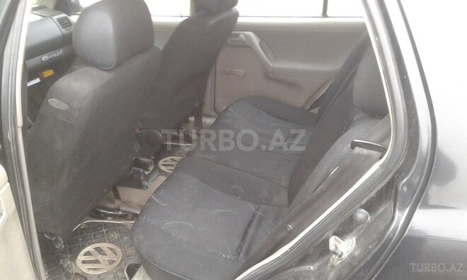 Volkswagen Golf 1992, 50,000 km - 1.6 l - Quba