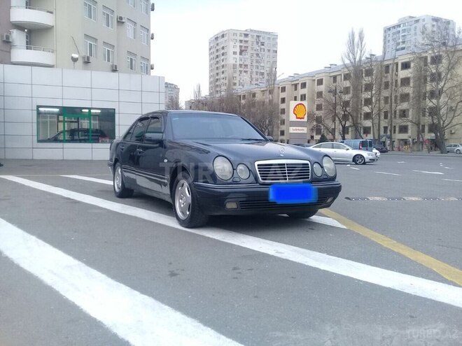 Mercedes E 280 1997, 320,000 km - 2.8 l - Bakı