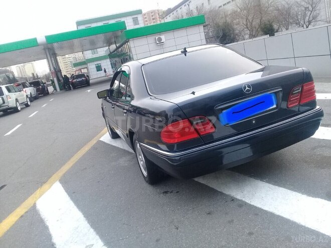 Mercedes E 280 1997, 320,000 km - 2.8 l - Bakı