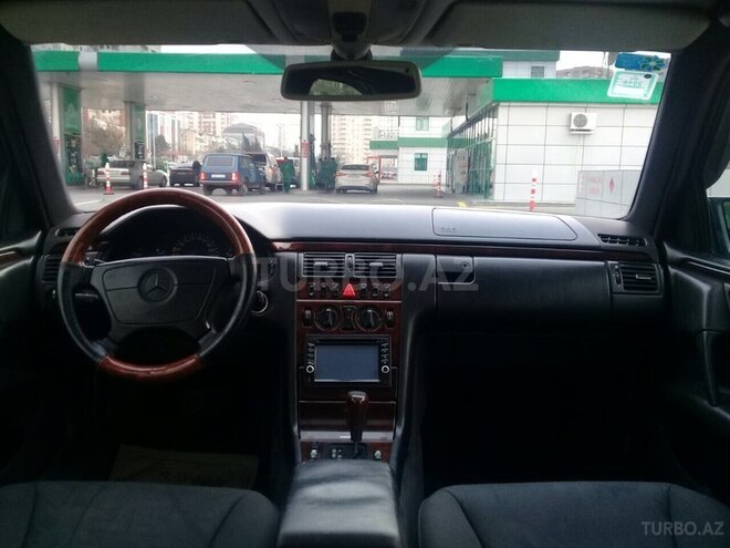 Mercedes E 280 1997, 320,000 km - 2.8 l - Bakı