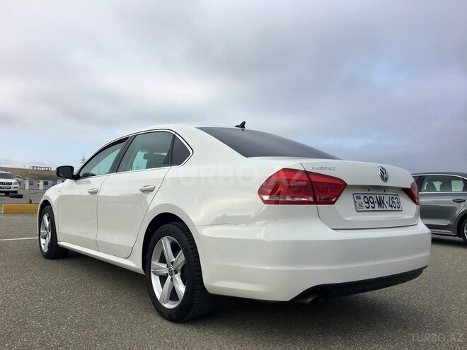 Volkswagen Passat 2013, 43,000 km - 1.8 l - Bakı