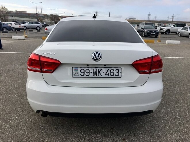 Volkswagen Passat 2013, 43,000 km - 1.8 l - Bakı