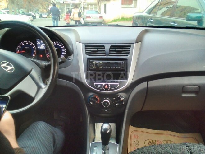 Hyundai Accent 2013, 130,500 km - 0.1 l - Bakı