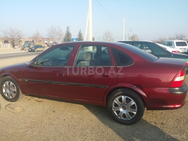Opel Vectra 1996, 210,000 km - 2.0 l - Gəncə