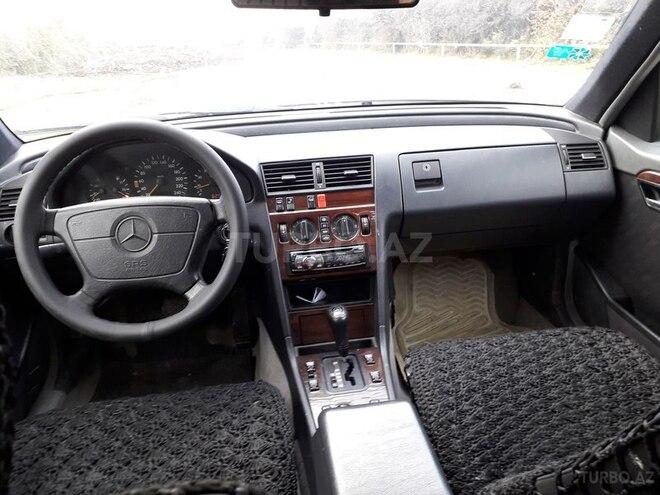 Mercedes C 220 1994, 240,000 km - 2.2 л - Bakı