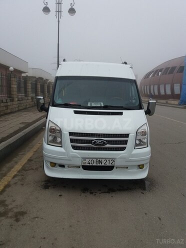 Ford Transit 2012, 284,000 km - 2.2 л - Quba