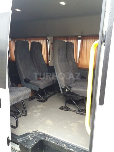 Ford Transit 2012, 284,000 km - 2.2 л - Quba