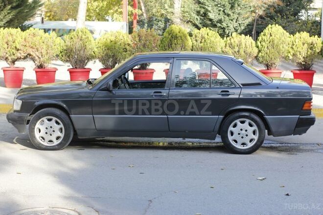 Mercedes 190 1989, 263,000 km - 2.0 л - Sumqayıt