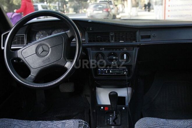 Mercedes 190 1989, 263,000 km - 2.0 л - Sumqayıt