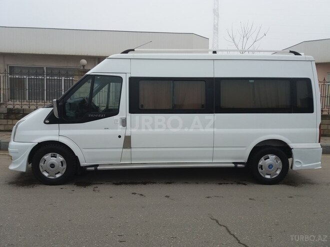 Ford Transit 2012, 284,000 km - 2.2 л - Quba