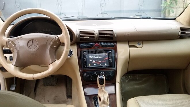 Mercedes C 240 2001, 320,000 km - 2.6 l - Biləsuvar