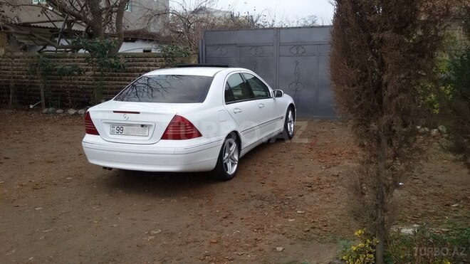 Mercedes C 240 2001, 320,000 km - 2.6 l - Biləsuvar