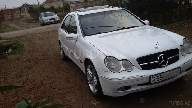 Mercedes C 240 2001, 320,000 km - 2.6 l - Biləsuvar