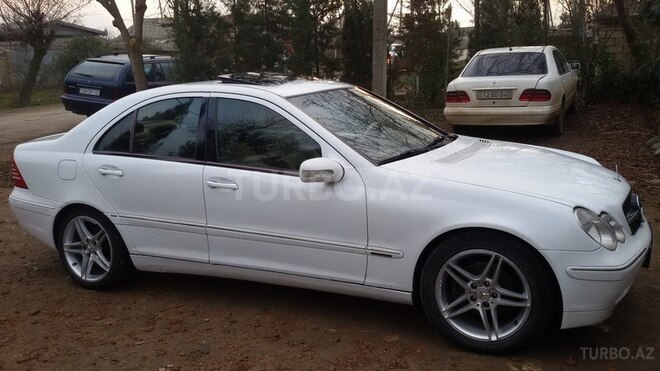 Mercedes C 240 2001, 320,000 km - 2.6 l - Biləsuvar