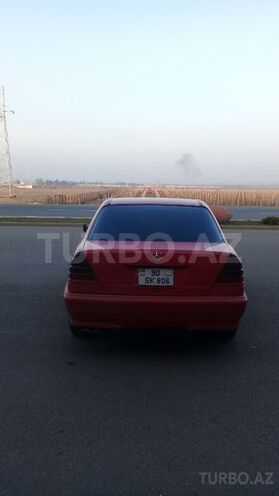 Mercedes C 200 2000, 215,000 km - 2.0 л - Şəmkir