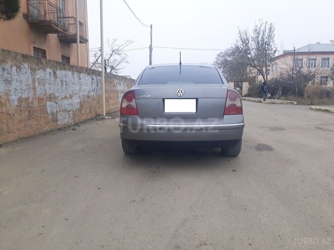 Volkswagen Passat 2004, 240,700 km - 1.8 l - Bakı