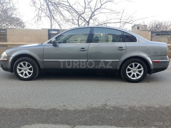 Volkswagen Passat 2004, 240,700 km - 1.8 l - Bakı