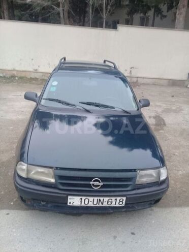 Opel Astra 1995, 257,000 km - 1.6 л - Bakı
