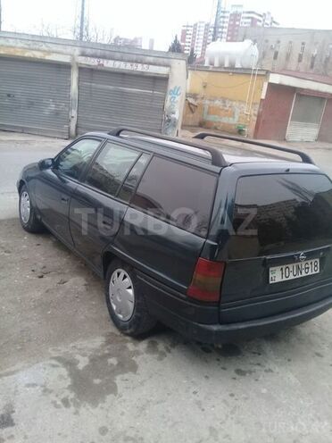 Opel Astra 1995, 257,000 km - 1.6 л - Bakı