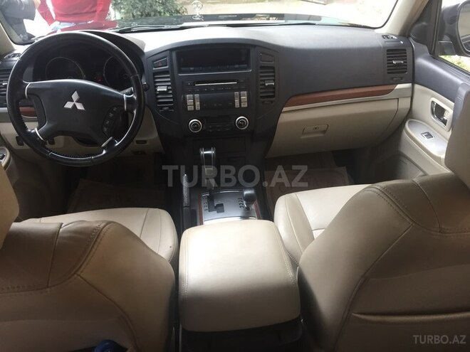 Mitsubishi Pajero 2008, 114,000 km - 3.0 l - Bakı