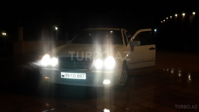 Mercedes  1998, 380 km - 2.2 l - Bakı