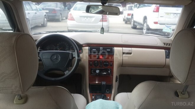 Mercedes  1998, 380 km - 2.2 l - Bakı