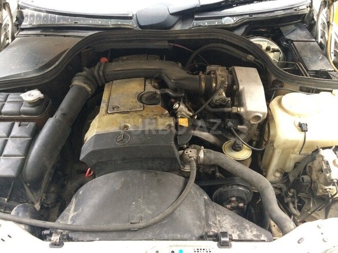 Mercedes C 180 1995, 325,600 km - 1.8 л - Bakı