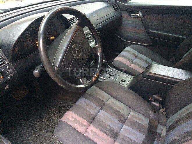Mercedes C 180 1995, 325,600 km - 1.8 л - Bakı