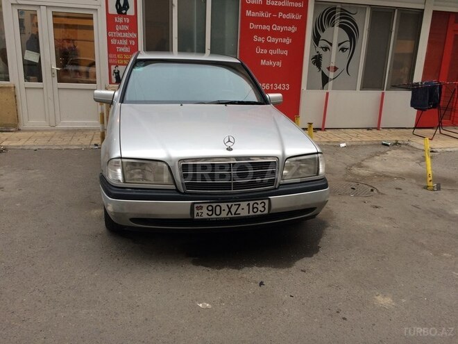 Mercedes C 180 1995, 325,600 km - 1.8 л - Bakı