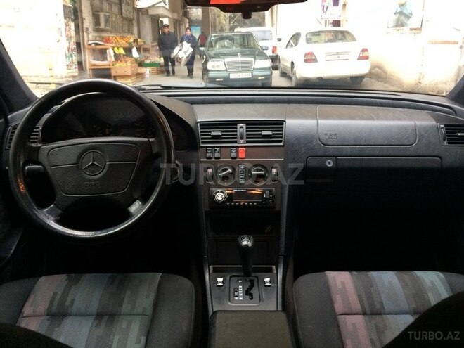 Mercedes C 180 1995, 325,600 km - 1.8 л - Bakı