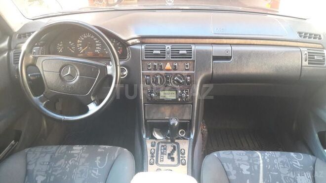 Mercedes E 240 1998, 350,000 km - 2.4 l - Bakı