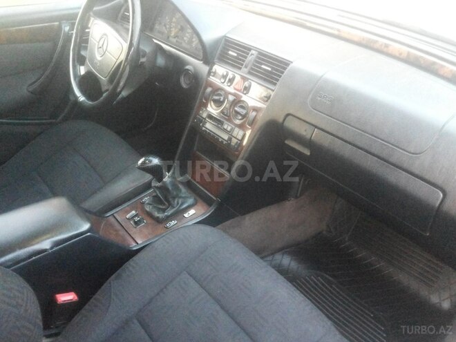 Mercedes B 200 1998, 347,000 km - 0.2 l - Zaqatala