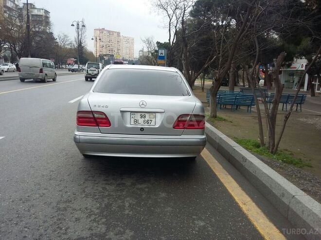 Mercedes E 240 2001, 116,000 km - 2.6 l - Bakı