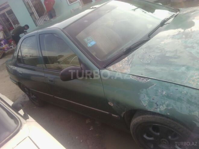 Peugeot 406 2001, 250,000 km - 2.0 l - Bakı